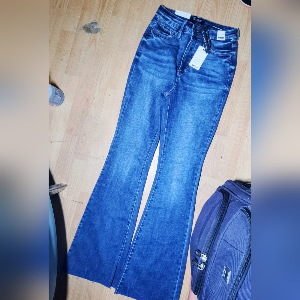 Judy Blue High Rise Tummy Control Frayed Hem Flare Jeans